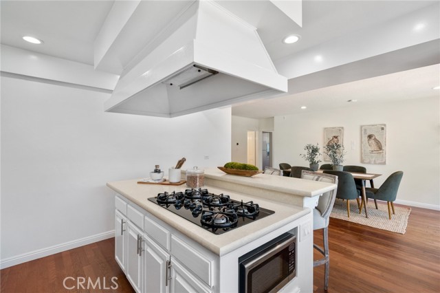 1122 Cranbrook Avenue, Torrance CA: https://media.crmls.org/medias/cb878b7e-b2a7-4b6c-973a-3ffdfc0cd6b5.jpg