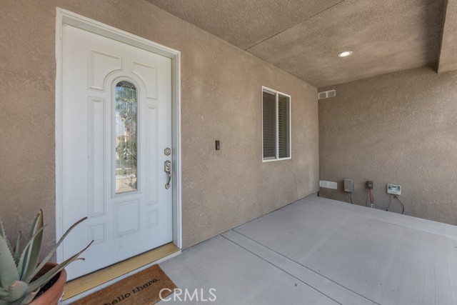 Detail Gallery Image 4 of 29 For 43725 Byron Dr, Lancaster,  CA 93535 - 4 Beds | 2 Baths