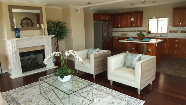 910 17th Street, Hermosa Beach CA: https://media.crmls.org/medias/cb884080-8734-4725-94a3-38bd180875ce.jpg