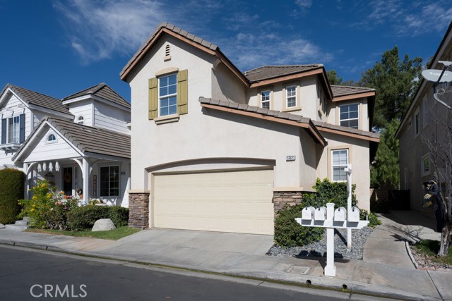 Detail Gallery Image 2 of 34 For 23321 Beachcomber Ln, Valencia,  CA 91355 - 4 Beds | 2/1 Baths