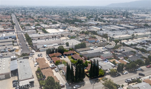 2424 Continental Avenue, South El Monte CA: https://media.crmls.org/medias/cb88c6cc-2f59-4684-a0e1-45c9cebc1dfb.jpg