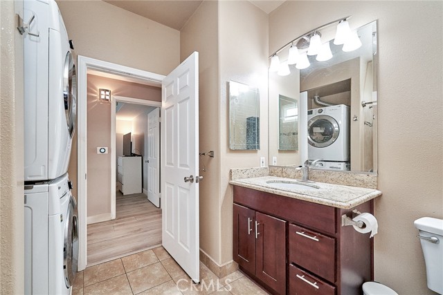 Detail Gallery Image 18 of 30 For 300 E Providencia Ave #211,  Burbank,  CA 91502 - 1 Beds | 1 Baths