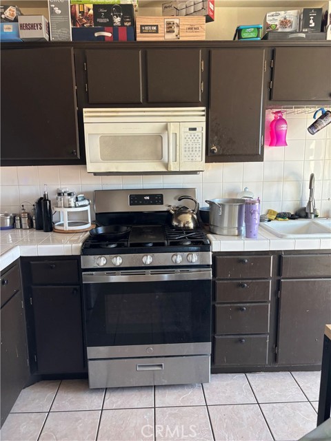 71578 Florida Drive, 29 Palms CA: https://media.crmls.org/medias/cb8ac4de-2333-4c45-979c-14ba48a19b6b.jpg