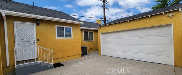 6052 Bellflower Boulevard, Lakewood, California 90713, 3 Bedrooms Bedrooms, ,2 BathroomsBathrooms,Single Family Residence,For Sale,Bellflower,RS24165293