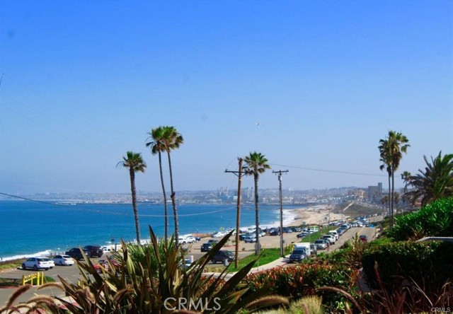 Detail Gallery Image 13 of 13 For 121 Paseo De La Concha #E,  Redondo Beach,  CA 90277 - 2 Beds | 1 Baths