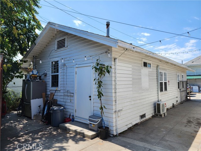 2428 Sichel Street, Los Angeles CA: https://media.crmls.org/medias/cb8c5ca8-a880-46bf-a5a5-16df638fba8a.jpg