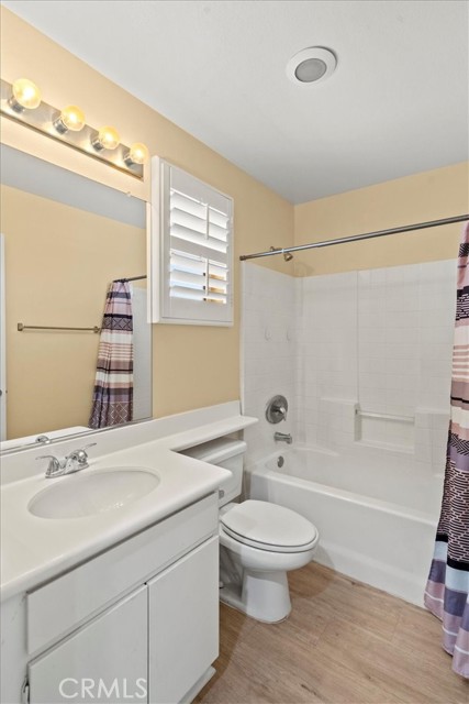 26502 Rock Creek Drive, Valencia CA: https://media.crmls.org/medias/cb8c80c2-70bf-442a-866c-309d8b75f625.jpg