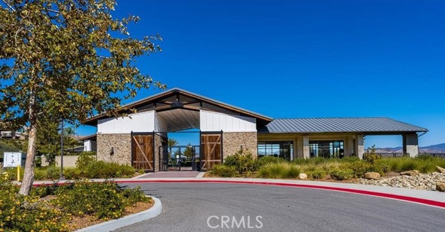 Detail Gallery Image 58 of 72 For 18696 Cedar Crest Dr, Canyon Country,  CA 91387 - 3 Beds | 2/1 Baths