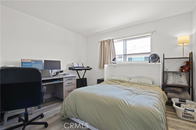 18702 Demion Lane, Huntington Beach CA: https://media.crmls.org/medias/cb8c9550-946d-40a3-bae7-1a46226e9a77.jpg
