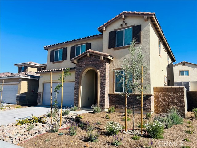 Detail Gallery Image 2 of 30 For 13093 Lancaster St, Hesperia,  CA 92344 - 4 Beds | 3 Baths