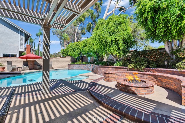 4 E Trenton, Irvine CA: https://media.crmls.org/medias/cb8cd1f5-12d5-44a0-b6ab-7c949ac33ec9.jpg