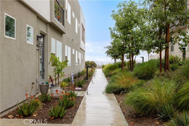 Detail Gallery Image 42 of 71 For 26799 Keystone Loop, Valencia,  CA 91381 - 3 Beds | 3 Baths