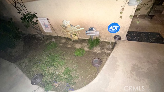 Detail Gallery Image 4 of 13 For 43170 Wall #E,  Hemet,  CA 92544 - 2 Beds | 2 Baths