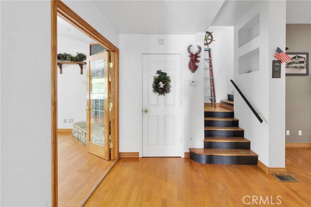 Image 12 of 67 For 810 Oakmont Lane