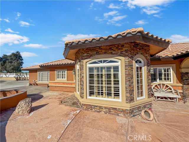 2281 Dekens Court, Blythe CA: https://media.crmls.org/medias/cb8dc2ce-243f-4290-930f-d3e6c95402e9.jpg