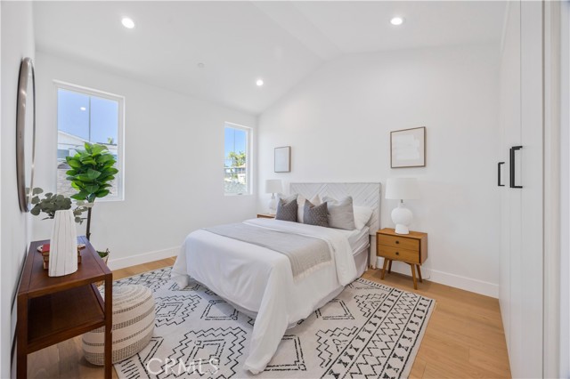 2420 Ives Lane, Redondo Beach, California 90278, 4 Bedrooms Bedrooms, ,3 BathroomsBathrooms,Residential,For Sale,Ives,SB25133825