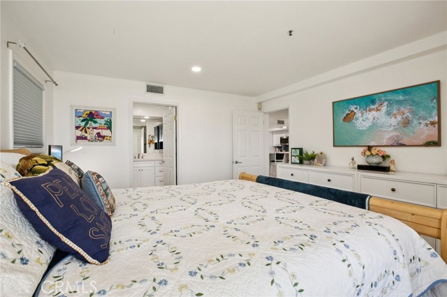 Detail Gallery Image 18 of 37 For 200 Pacific Coast #130,  Huntington Beach,  CA 92648 - 1 Beds | 1 Baths