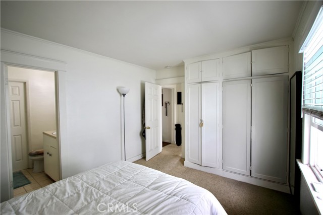 224 Pomona Avenue, Long Beach CA: https://media.crmls.org/medias/cb8ecbb1-f6e5-47f5-8495-144e71f0d6d9.jpg