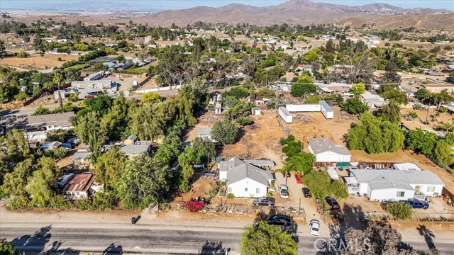 27068 Jarvis Street, Perris CA: https://media.crmls.org/medias/cb8f3cec-3f91-428c-bcba-2975143c013d.jpg