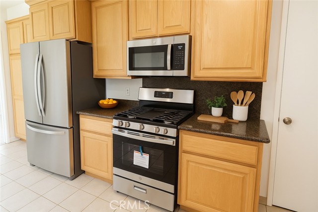 15776 Lashburn Street, Whittier CA: https://media.crmls.org/medias/cb8f4ee5-3356-45d5-b3f2-17db3743e7c9.jpg
