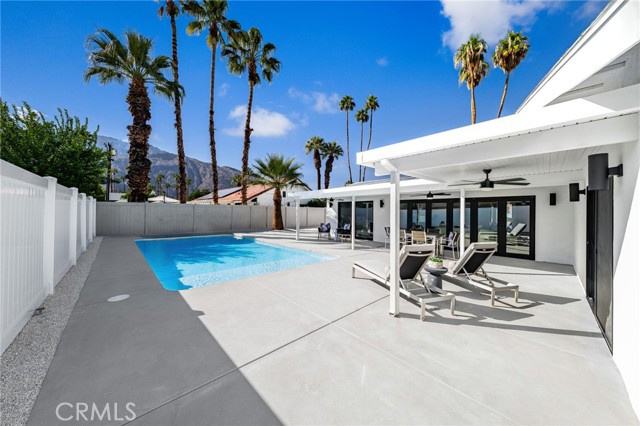 1975 E Mark Leslie, Palm Springs, CA 92264