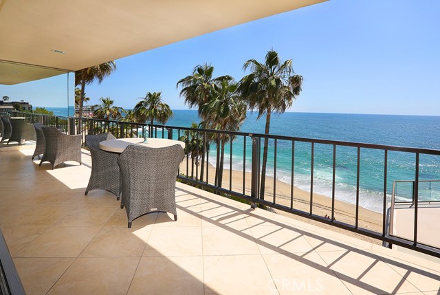 31423 South Coast Hwy, Laguna Beach CA: https://media.crmls.org/medias/cb8fa31f-497a-4b89-b826-ddc2c27c6029.jpg