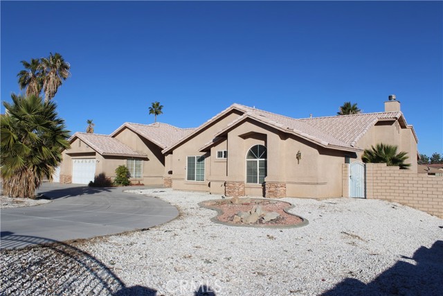 Detail Gallery Image 2 of 40 For 16263 Chiwi Rd, Apple Valley,  CA 92307 - 4 Beds | 3 Baths