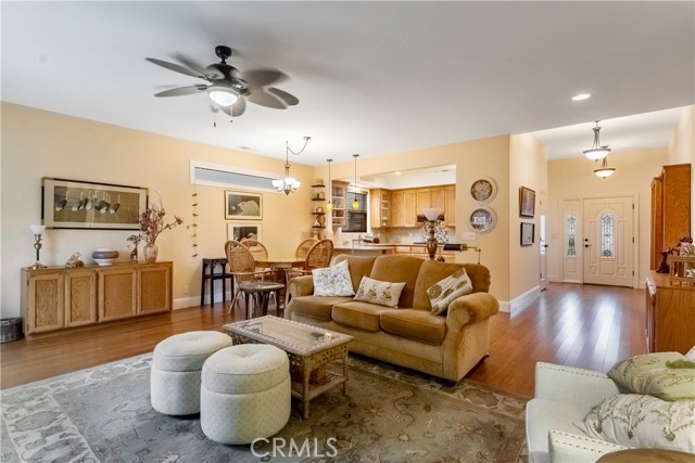 Detail Gallery Image 3 of 21 For 43 Redeemers Loop, Chico,  CA 95973 - 3 Beds | 2 Baths