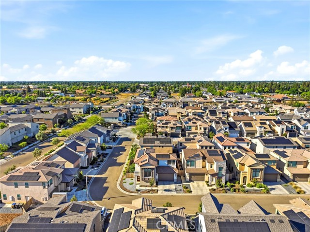 Detail Gallery Image 12 of 67 For 3432 W Good, Visalia,  CA 93277 - 3 Beds | 2/1 Baths