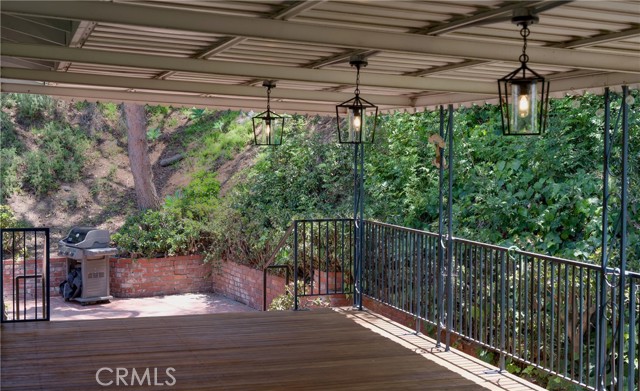 Image 3 of 28 For 5338 Waldo Place