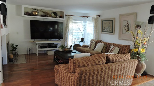 Detail Gallery Image 14 of 56 For 1855 Old Baldy, Upland,  CA 91784 - 4 Beds | 2/1 Baths