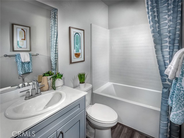 Detail Gallery Image 3 of 17 For 1547 Stratus Dr, Pomona,  CA 91768 - 3 Beds | 3 Baths