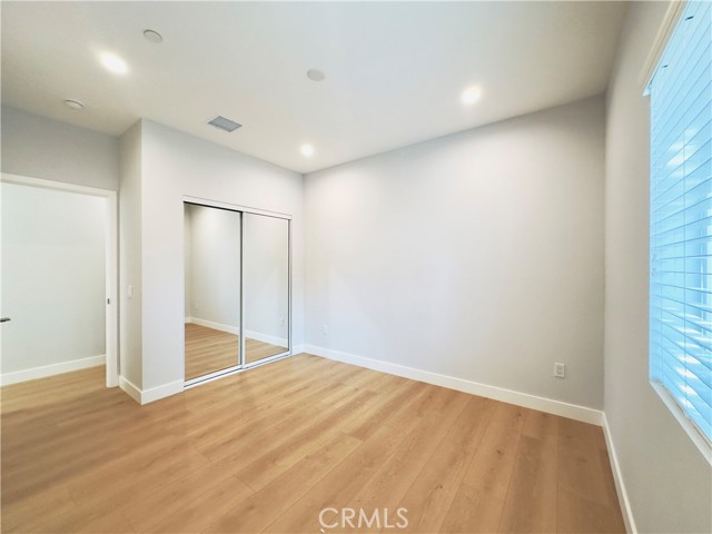 17522 Lemay Street, Lake Balboa CA: https://media.crmls.org/medias/cb9604d2-4453-4d2f-bb88-8b75a691e351.jpg