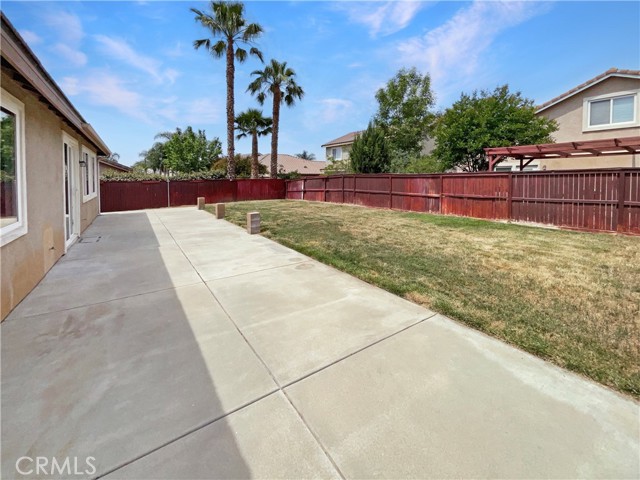 Image 18 of 20 For 1281 Smoke Tree Lane