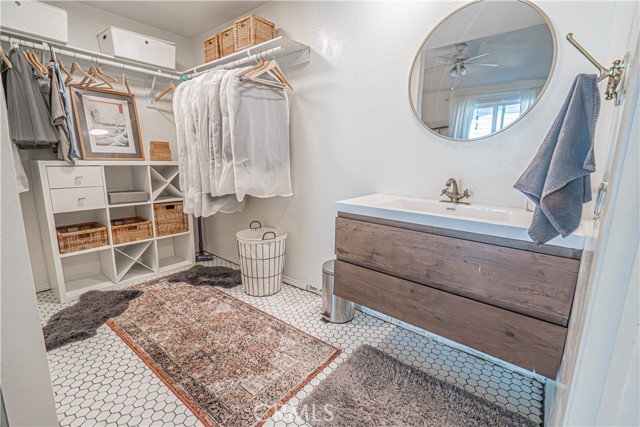 Front Image Thumbnail for CRSR26070313