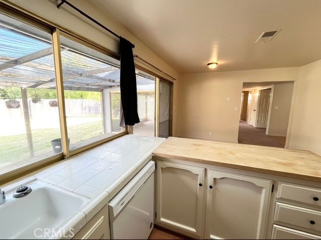 Detail Gallery Image 6 of 19 For 3056 Bedford, Merced,  CA 95340 - 3 Beds | 2 Baths