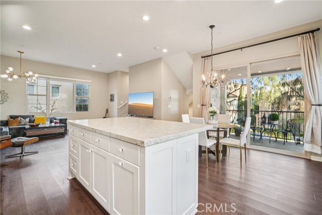 Detail Gallery Image 4 of 46 For 107 Kestrel, Irvine,  CA 92618 - 3 Beds | 3/1 Baths