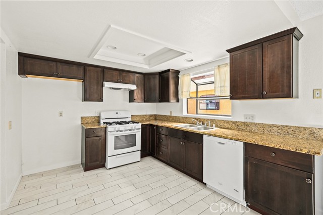 Detail Gallery Image 13 of 35 For 204 E Bay State St a,  Alhambra,  CA 91801 - 3 Beds | 3 Baths