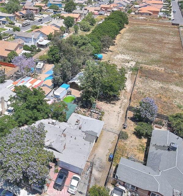 645 N Maple Avenue, Fontana CA: https://media.crmls.org/medias/cb98a172-61c3-47f3-8fca-f285552b09fc.jpg