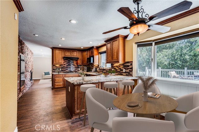 Detail Gallery Image 15 of 46 For 37095 Oak View Rd, Yucaipa,  CA 92399 - 4 Beds | 2/2 Baths