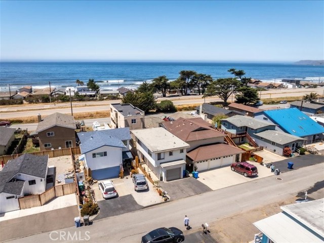 2770 Orville Avenue, Cayucos CA: https://media.crmls.org/medias/cb9a80d4-88df-4e70-99ef-2aaf934f02d4.jpg