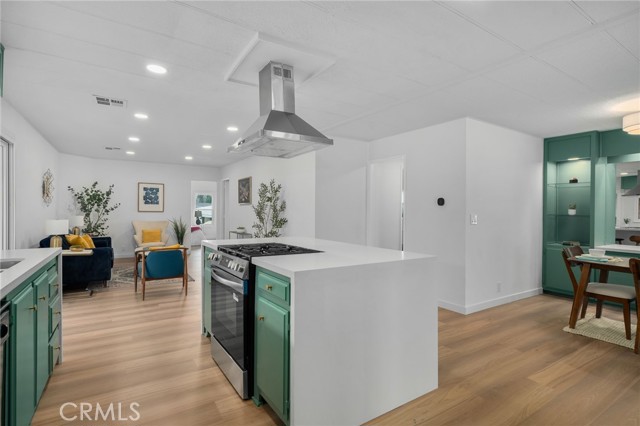 626 N. Dearborn Street, Redlands CA: https://media.crmls.org/medias/cb9be990-7c7e-4602-bdc2-1801837e0160.jpg
