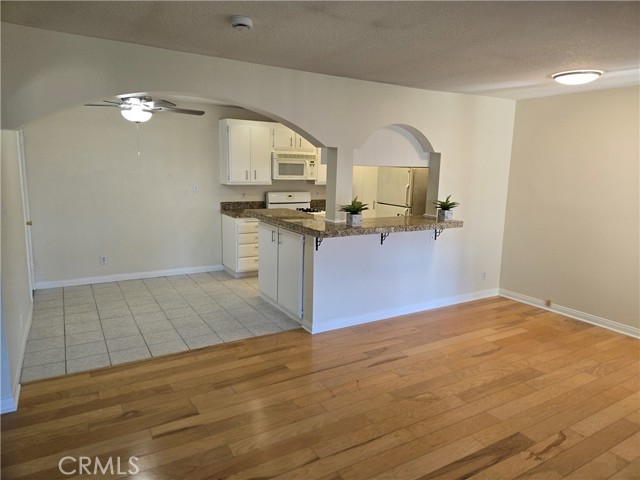 Details for 3721 Country Club Drive 18, Long Beach, CA 90807