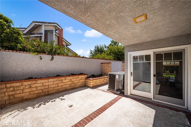 719 S Goldfinch Way, Anaheim Hills CA: https://media.crmls.org/medias/cb9c0468-013e-4e8f-a327-46c5061ba93c.jpg