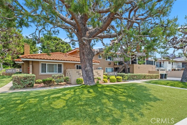 11782 Garden Grove Boulevard, Garden Grove CA: https://media.crmls.org/medias/cb9c432b-b438-4b5c-bd0b-02bae1637d97.jpg