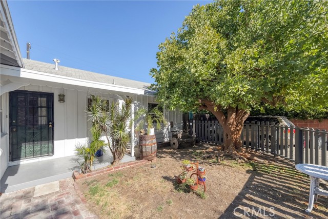 6232 Riverton Avenue, North Hollywood CA: https://media.crmls.org/medias/cb9c5363-4a6f-4012-bb2c-bacaaeb18586.jpg