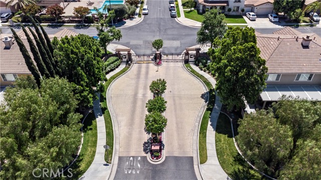 1512 E Nocta Privado, Ontario CA: https://media.crmls.org/medias/cb9caee0-5814-41de-ae95-a6de648bd6ae.jpg
