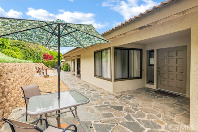 735 Del Valle Drive, Fallbrook CA: https://media.crmls.org/medias/cb9ccfc1-496c-4227-a296-eded8b10f793.jpg