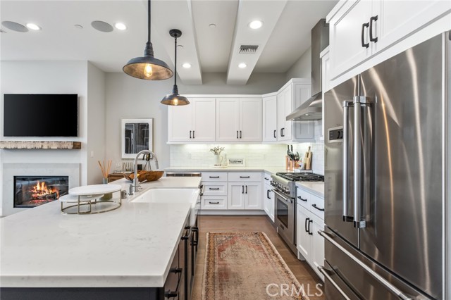 Detail Gallery Image 23 of 44 For 204 S Helberta, Redondo Beach,  CA 90277 - 4 Beds | 4 Baths