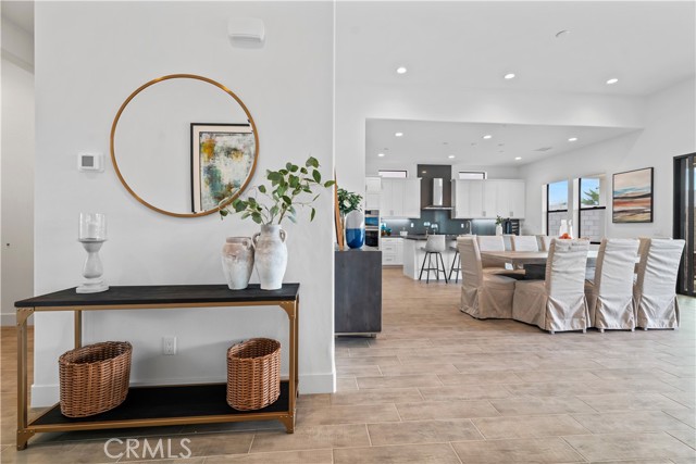 49865 Crescent Psge, Palm Desert CA: https://media.crmls.org/medias/cb9eee84-6c6e-40d0-9214-827b0294ff4c.jpg